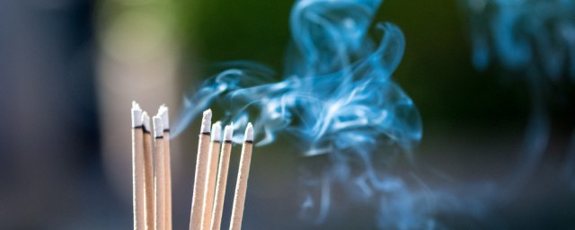 女人戴玉佛的好处和禁忌有哪些(女人适合戴玉佛吗)