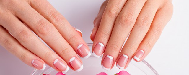 洗甲水的主要成分有什么(洗甲水百科)