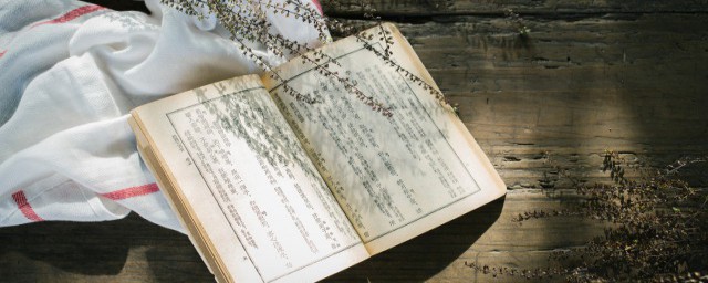 抖音上最火的心情短句(抖音上心情好的句子)