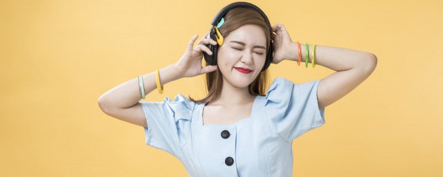 我喜欢上你时的内心活动歌词是什么(喜欢上你时的内心活动歌词表达什么)