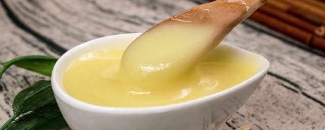 女人吃蜂王浆有禁忌吗(女人吃了有什么坏处)