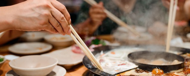 牛排火锅怎么做(牛排火锅怎么做?)