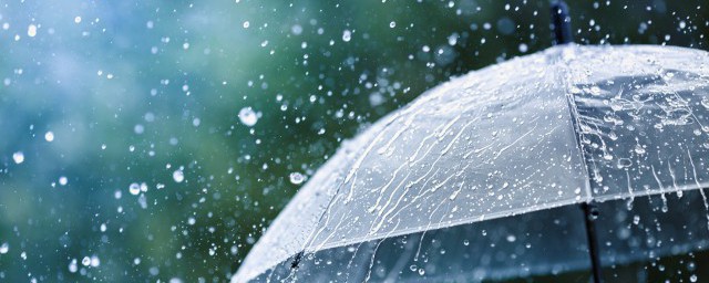 形容大雨的搞笑句子怎么写(形容雨很大的搞笑短句)