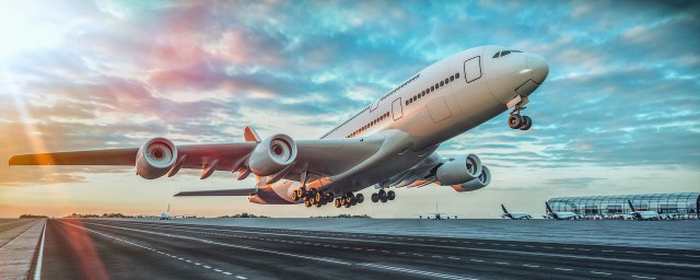 飞机烧的属于什么油(请问飞机烧的是什么油)