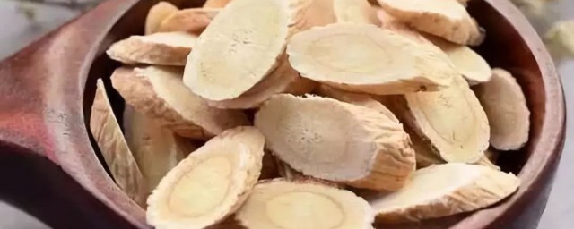 黄芪和党参泡水的功效与作用禁忌有哪些(黄芪党参泡水的功效与作用禁忌症)