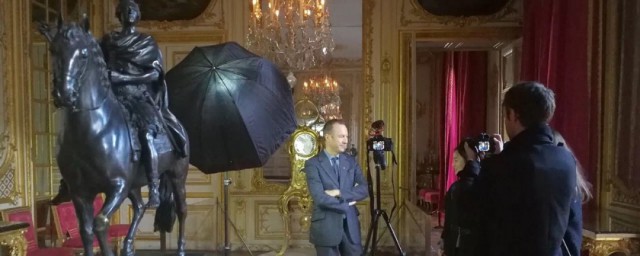 凡尔塞梗意思是什么(凡尔赛梗什么时候出现的)