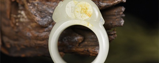 戴和田玉的优点介绍(和田玉好吗?戴玉有什么好处)