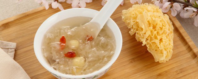 银耳放冰箱隔夜能吃么？(银耳能不能放冰箱隔夜吃)