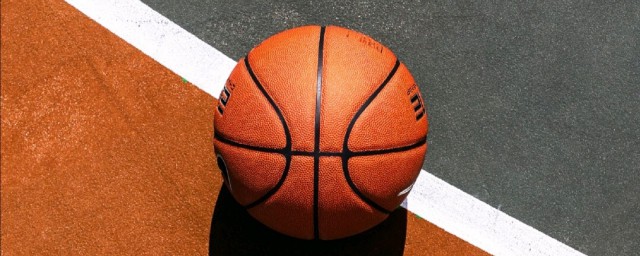 关于蓝球的起源介绍(一般认为篮球起源于哪个国家)