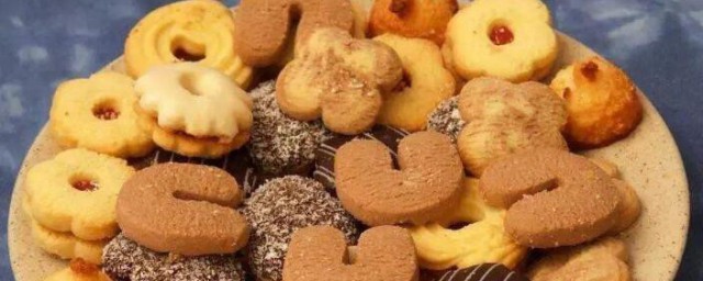 潮了的饼干还能不能吃(发潮的饼干能吃吗)