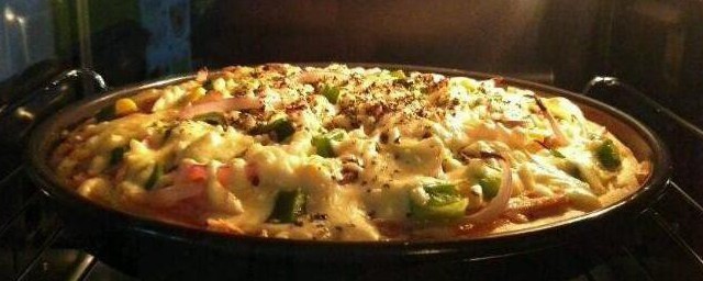 烤箱烤披萨需不需要锡纸(烤箱烤披萨要用锡纸吗)