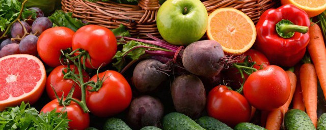 西红柿和菠菜能一起吃吗(菠菜和西红柿能一起吃嘛)