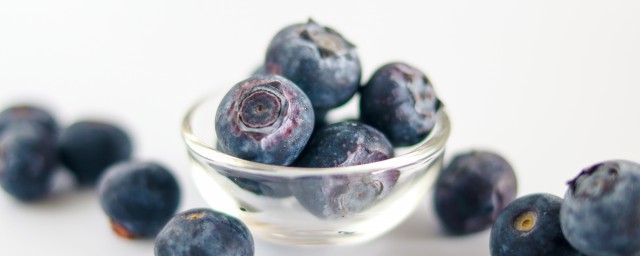 蓝莓有没有籽(蓝莓有籽吗籽长什么样)