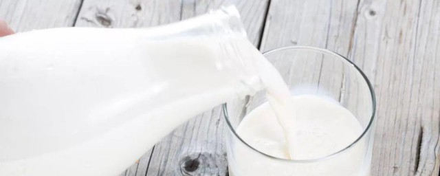 蒸米饭能不能放牛奶(蒸米饭的时候放牛奶好吃吗)