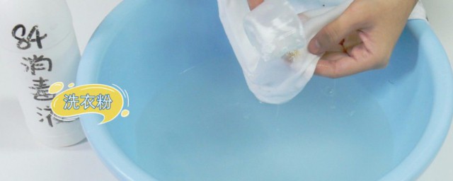 84消毒水能不能洗衣服(84消毒液能不能洗衣服)