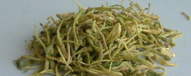 晚上喝金银花茶会失眠吗(晚上喝金银花茶会不会睡不着)