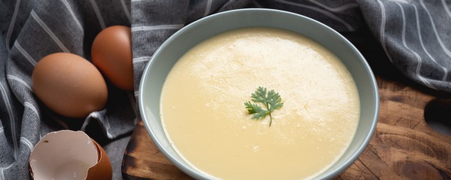 鸡蛋为什么会粘锅底(为什么煎鸡蛋会粘锅底)