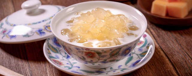 煮好的桃胶能不能放冰箱冰冻(桃胶放冰箱里冻过后可以吃吗)