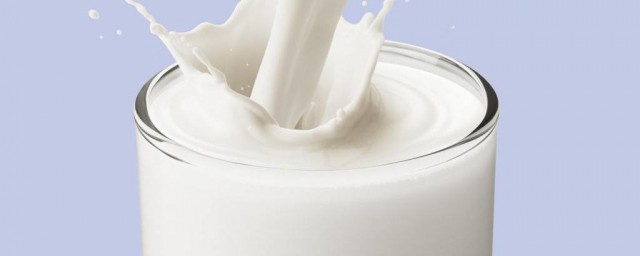 过期牛奶可不可以喝(过期的牛奶可以喝么)