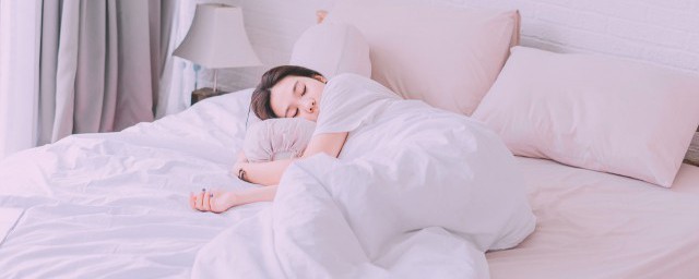 如何解决被子上很多小虫子(被子有很多小小虫子什么原因)