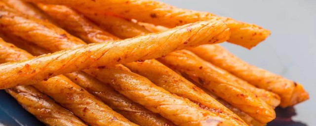 让辣条又软又蓬松的方法(辣条怎么保持柔软)