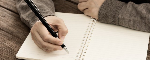 形容被骗后的经典句子(形容被骗的心情的短句)