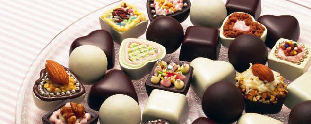 过期巧克力可以吃吗(过期巧克力还能吃吗?)