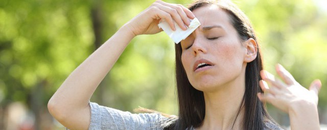 天气很热的句子有哪些(有关天气太热的句子)