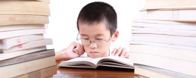 纤细的拼音怎么写(纤细的拼音怎样写)