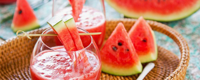 切好的西瓜放冰箱第二天能吃吗(切好的西瓜不放冰箱第二天还能吃吗)