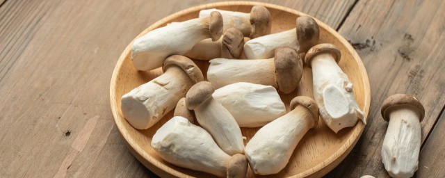 能不能一起吃杏鲍菇和黄瓜(杏鲍菇跟黄瓜能一起吃吗)