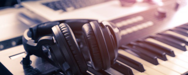 九儿歌词含义(九儿歌曲含义)