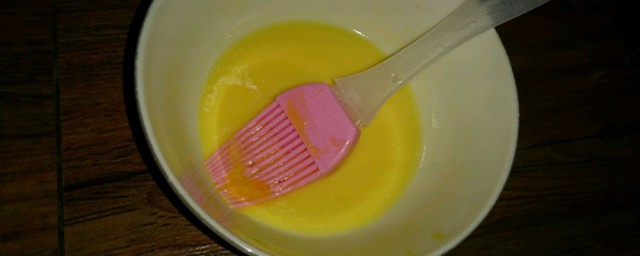 哪种人不能使用蛋黄油(蛋黄油可食用吗)