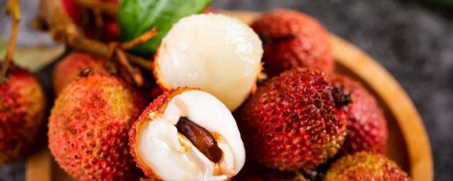 荔枝和杏子是否能一起吃(荔枝和杏子可以同时吃吗)