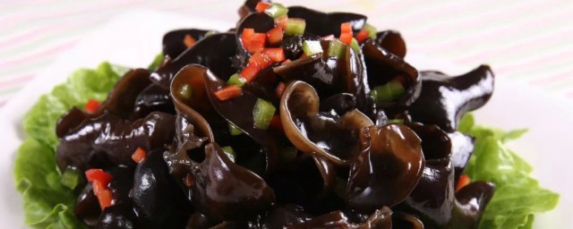 木耳和绿豆能不能一起吃(木耳可以跟绿豆一起吃吗)