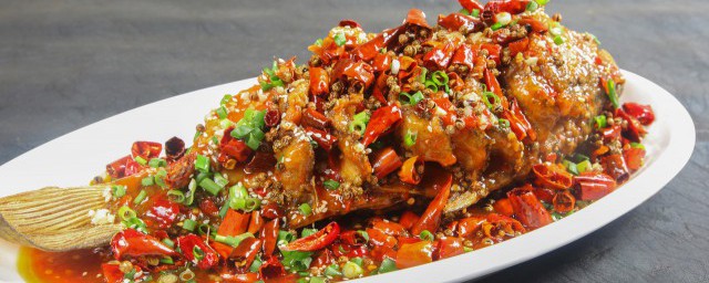 关于花鲢鱼的刺多不多介绍(花鲢鱼刺多还是白鲢鱼刺多)