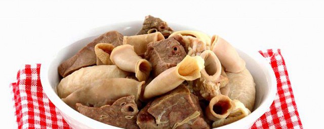 用什么清洗猪肠干净(清洗猪肠有什么最好的方法)