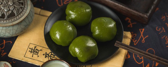 青团哪种植物做的(青团有几种绿植物)