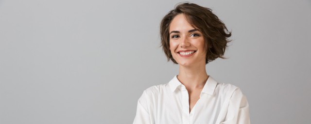 关于微笑的经典语录怎么写(微笑经典语录短句)