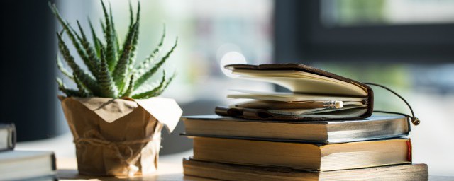 出师表中的成语有哪些(出师表与哪个成语有关)