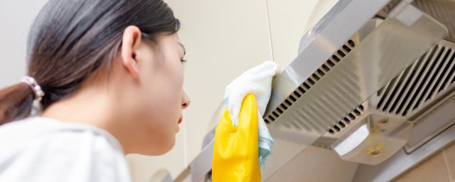 清洗油烟机难干净怎么办(油烟机太脏难清洗?教你一招,轻松搞定)