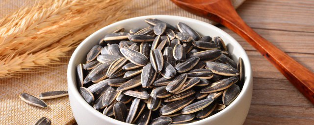 瓜子清洗干净的方法(瓜子怎么洗)