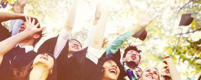 可用的优美作毕业赠言(毕业赠言优美句子)