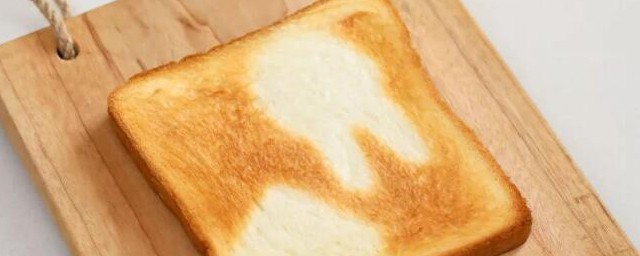 烤吐司的温度和时间是怎样的(家用烤箱烤吐司的温度和时间)