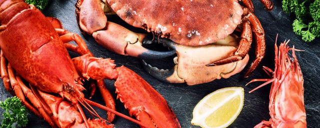 螃蟹能和皮蛋一起吃吗?(螃蟹可以和皮蛋一起吃吗)