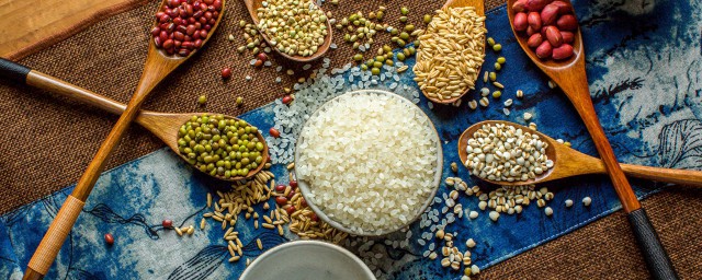 大米可以存放的时间(大米一般可以存放多少时间)