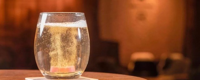 格瓦斯是否有酒精(格瓦斯还有酒精吗)