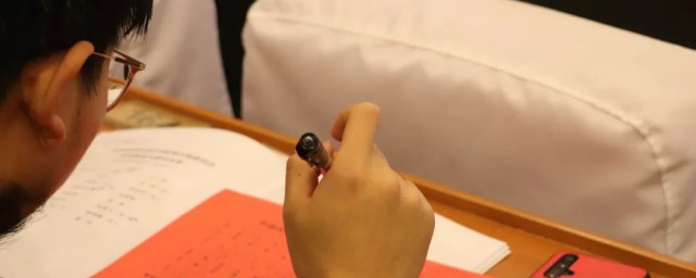 深思熟虑的含义是什么(表示深思熟虑)