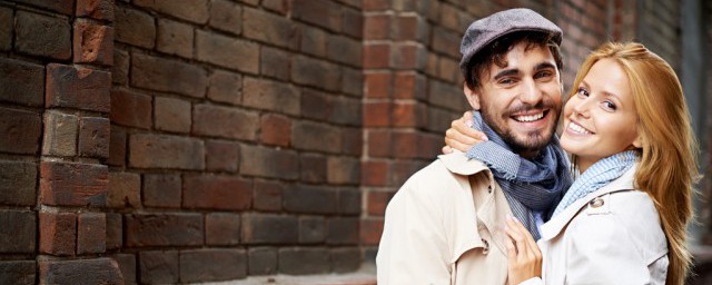 跟女生聊天的方法(和女人聊天的方法)