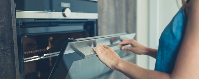 关于烤箱解冻温度及时间(烤箱解冻需要几分钟)